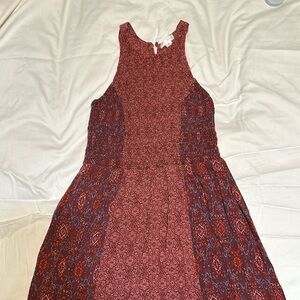 maroon patterned sleeveless dress